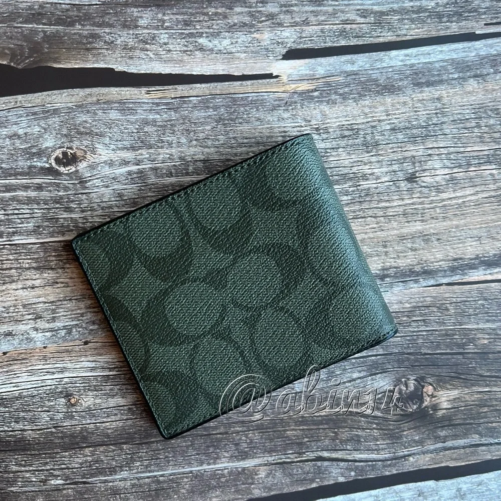 NWT Coach Signature Leather Canvas ID Billfold Wallet